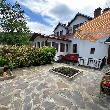 Livada Studio Apartments Brașov Exterior foto