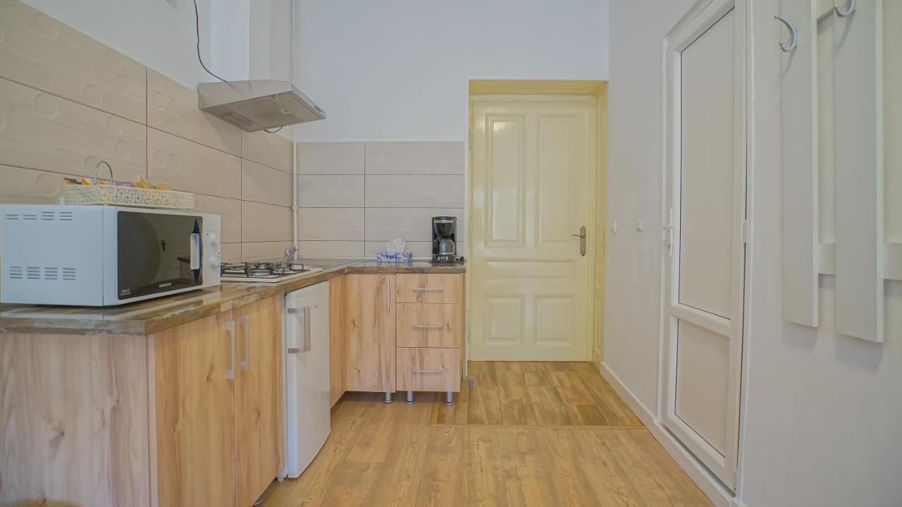 Livada Studio Apartments Brașov Exterior foto