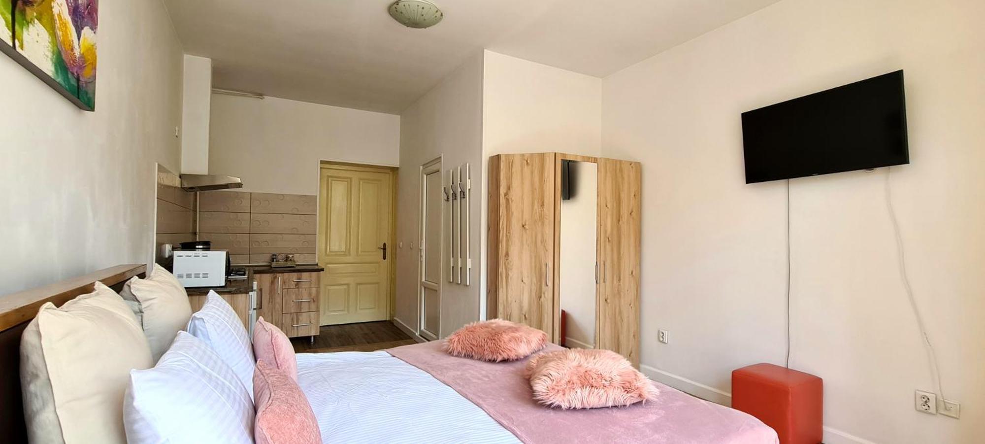 Livada Studio Apartments Brașov Exterior foto