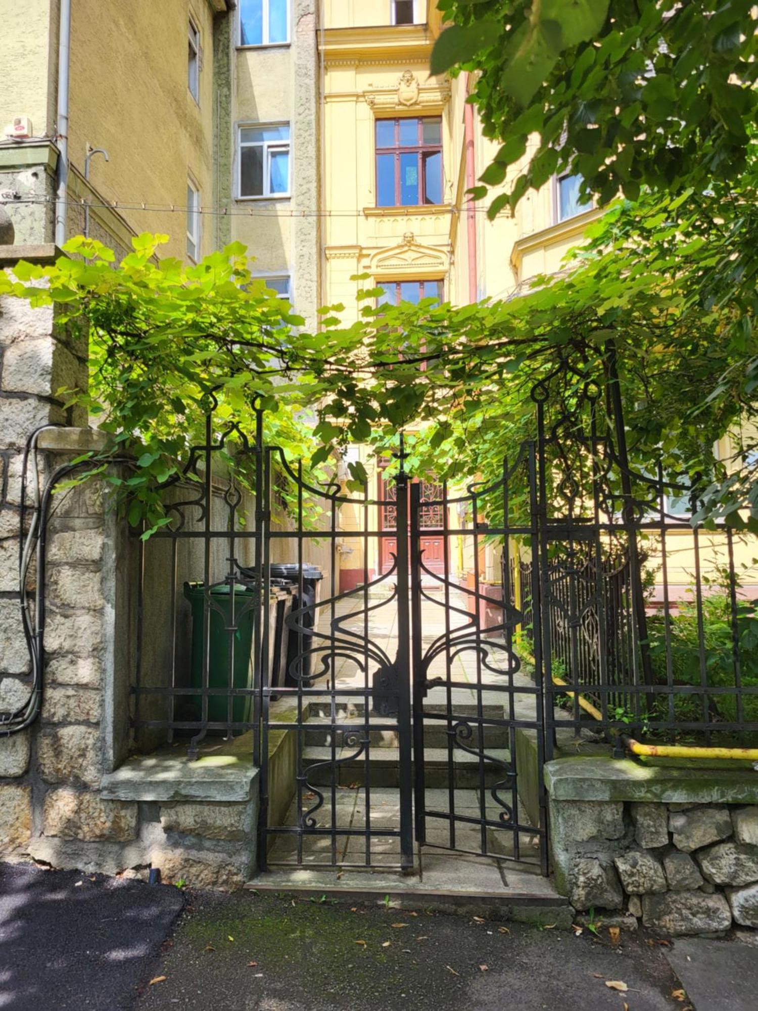 Livada Studio Apartments Brașov Exterior foto