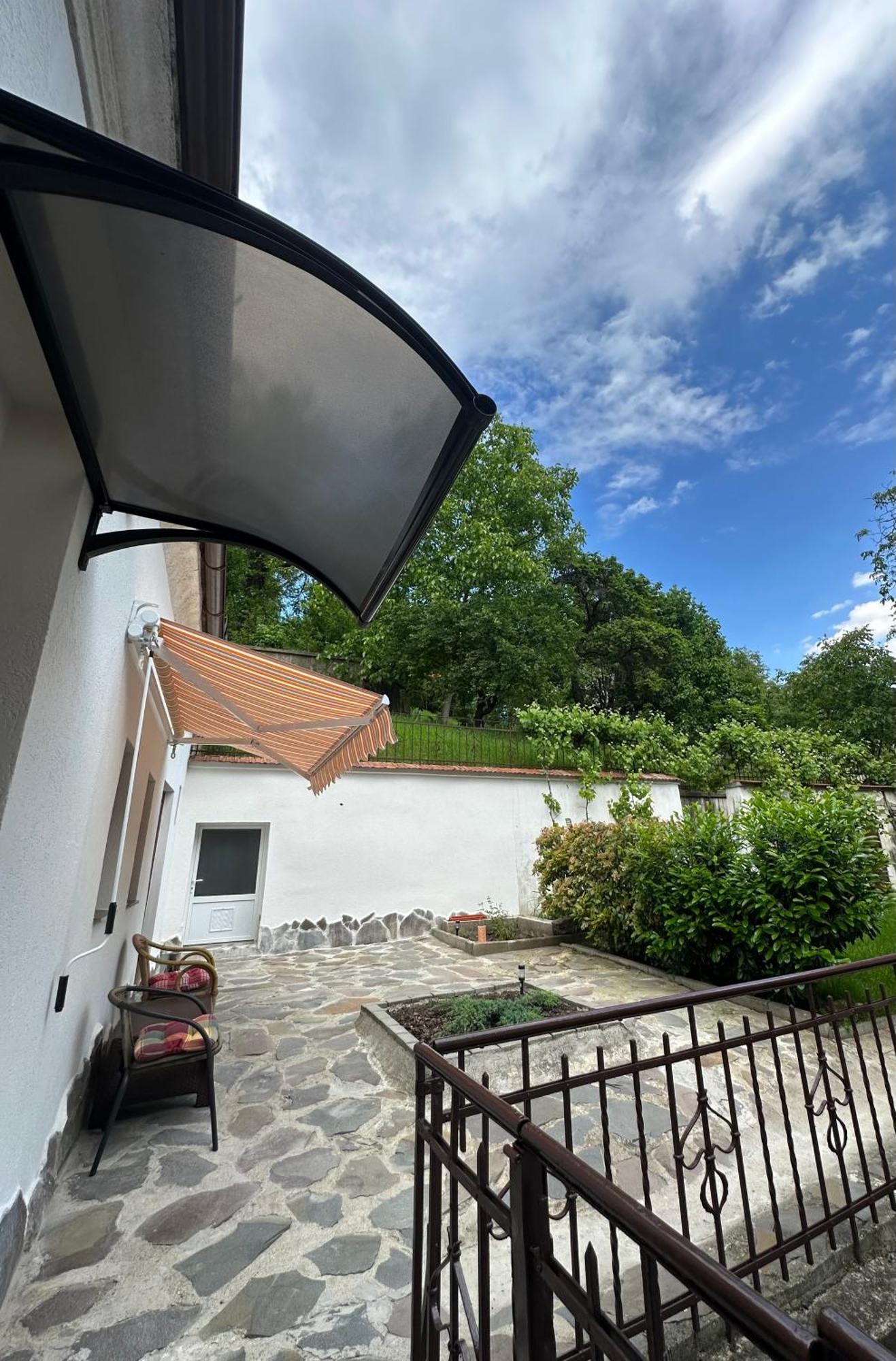 Livada Studio Apartments Brașov Exterior foto